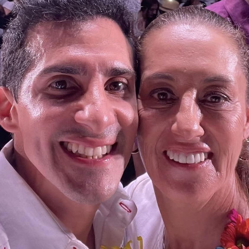 AntiTelevisaMx (@antitelevisamx) on Twitter photo Mientras @ClaudiaShein nombra al traidor Rommel Pacheco como Director de la CONADE a Hugo López Gatell lo deja fuera de su Gobierno. Gatell demostró defender a la 4T mientras <a href="/Rommel_Pacheco/">Rommel Pacheco</a> votó contra la Reforma Eléctrica de AMLO. Esto es inaceptable. #FueraRommelDeLaCONADE. 🤮 Mientras @ClaudiaShein nombra al traidor Rommel Pacheco como Director de la CONADE a Hugo López Gatell lo deja fuera de su Gobierno. Gatell demostró defender a la 4T mientras <a href="/Rommel_Pacheco/">Rommel Pacheco</a> votó contra la Reforma Eléctrica de AMLO. Esto es inaceptable. #FueraRommelDeLaCONADE. 🤮