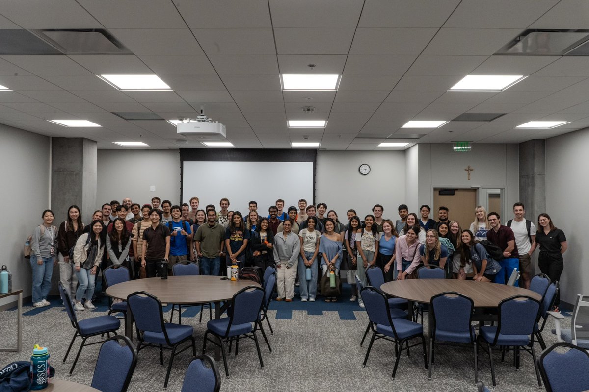 #StreetMedPhx orientation at Creighton School of Medicine was a resounding success ✅🎉🩺

The entire room was filled wall to wall with 1st yr #medstudents attending the first #orientation of the year to come #volunteer with us. They are so enthusiastic &amp; ready to dive in!