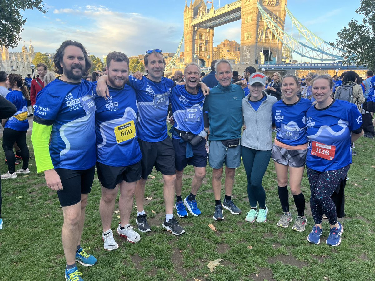 danielbausor's tweet photo. Great 👍 to do the #London #runtheriver 10k last night with this @wcblivery in aid of @TeachFirst an amazing 🤩 #charity which believes #education is the most powerful tool to realise a child’s potential https://t.co/h5RHr9sQJq
