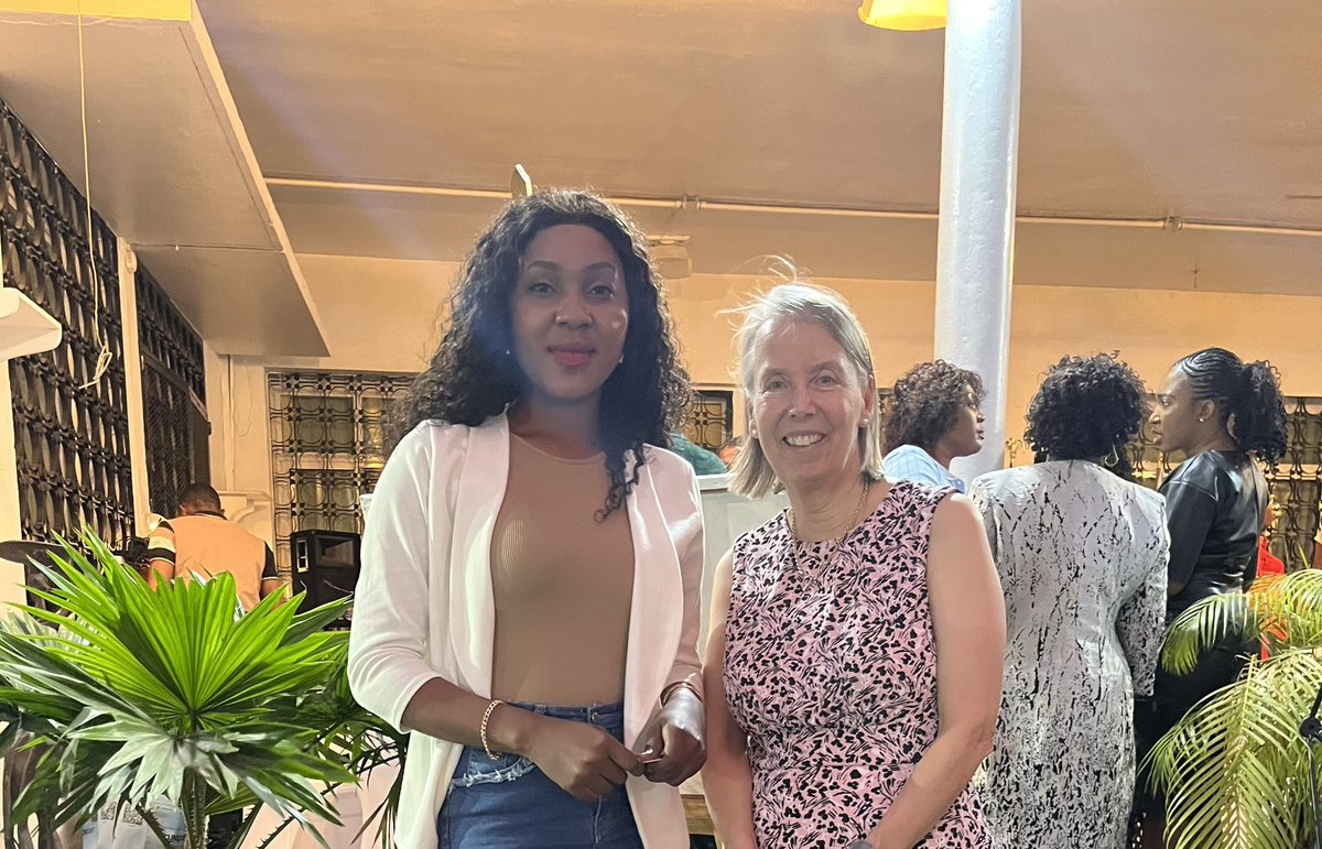 fio_miss's tweet photo. It was a great pleasure for me to attended this special activity with exceptional women 🫱🏽🫲🏼🍀
#femmesleader #woman #echange https://t.co/ntrNz7KgYq