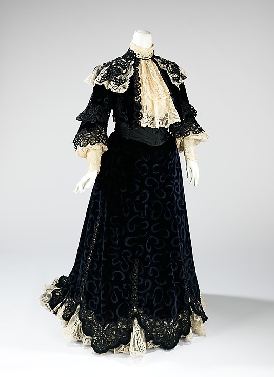 WikiVictorian tweet media