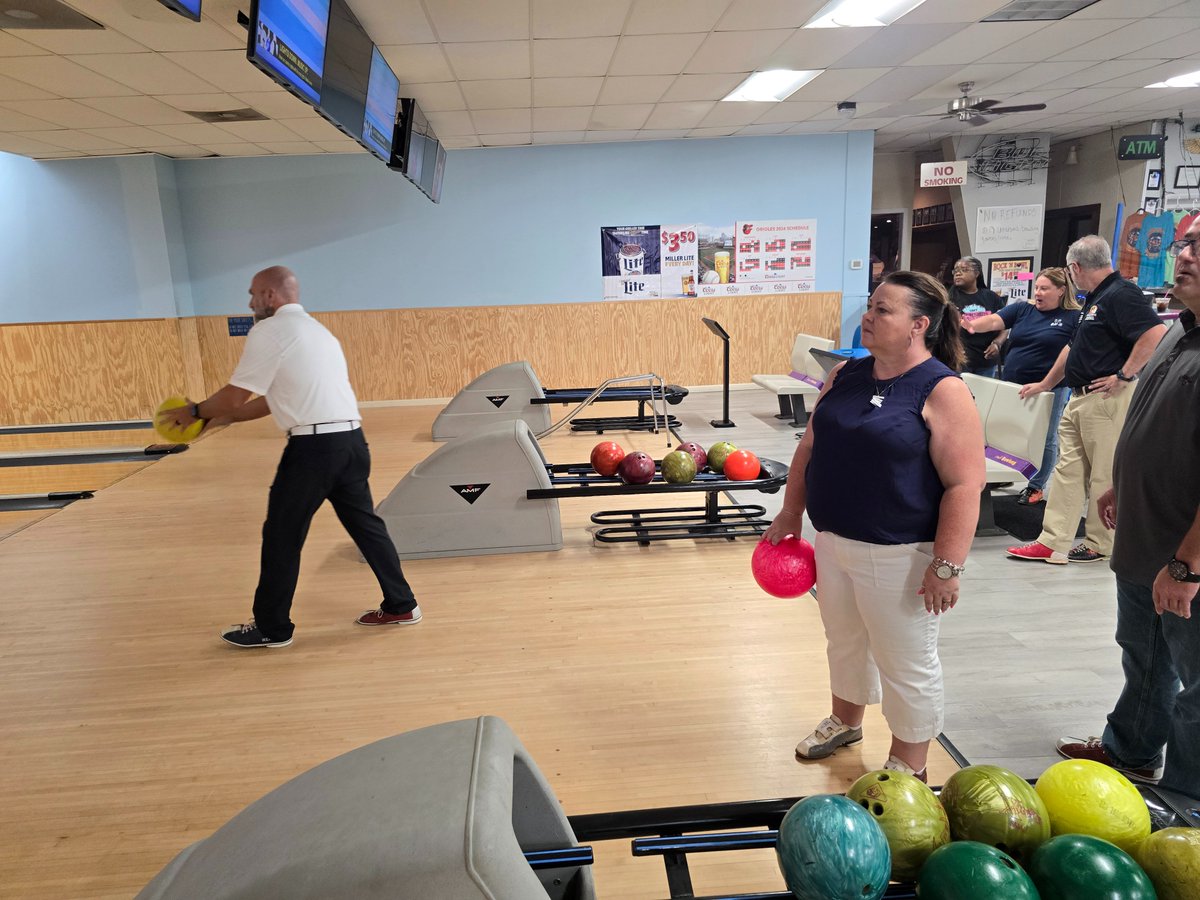 MarylandDJS's tweet image. What a day at Choptank Bowling and Billiards for our DJS Eastern Region staff! The staff definitely showcased their skills at our annual #EmployeeAppreciation event, as we believe that the best bowlers can be found on the Eastern Shore. #EmployeeAwards bit.ly/3zeguzi