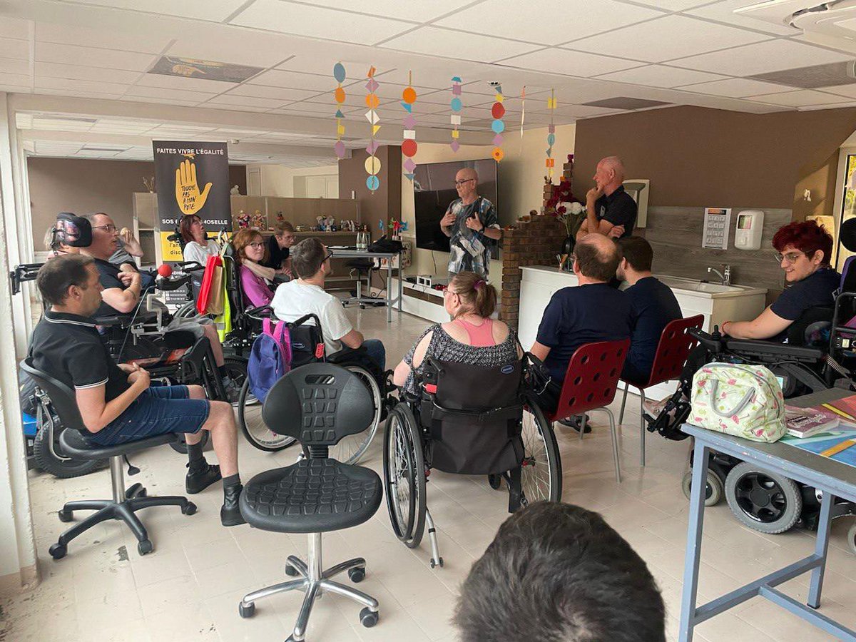 Intervention de SOS Racisme Moselle au Foyer d’Accueil Médicalisé (FAM) Bernard Delforge à Marange Silvange. L’association intervient en milieux éducatifs, sociaux et professionnels. N’hésitez pas à nous solliciter !