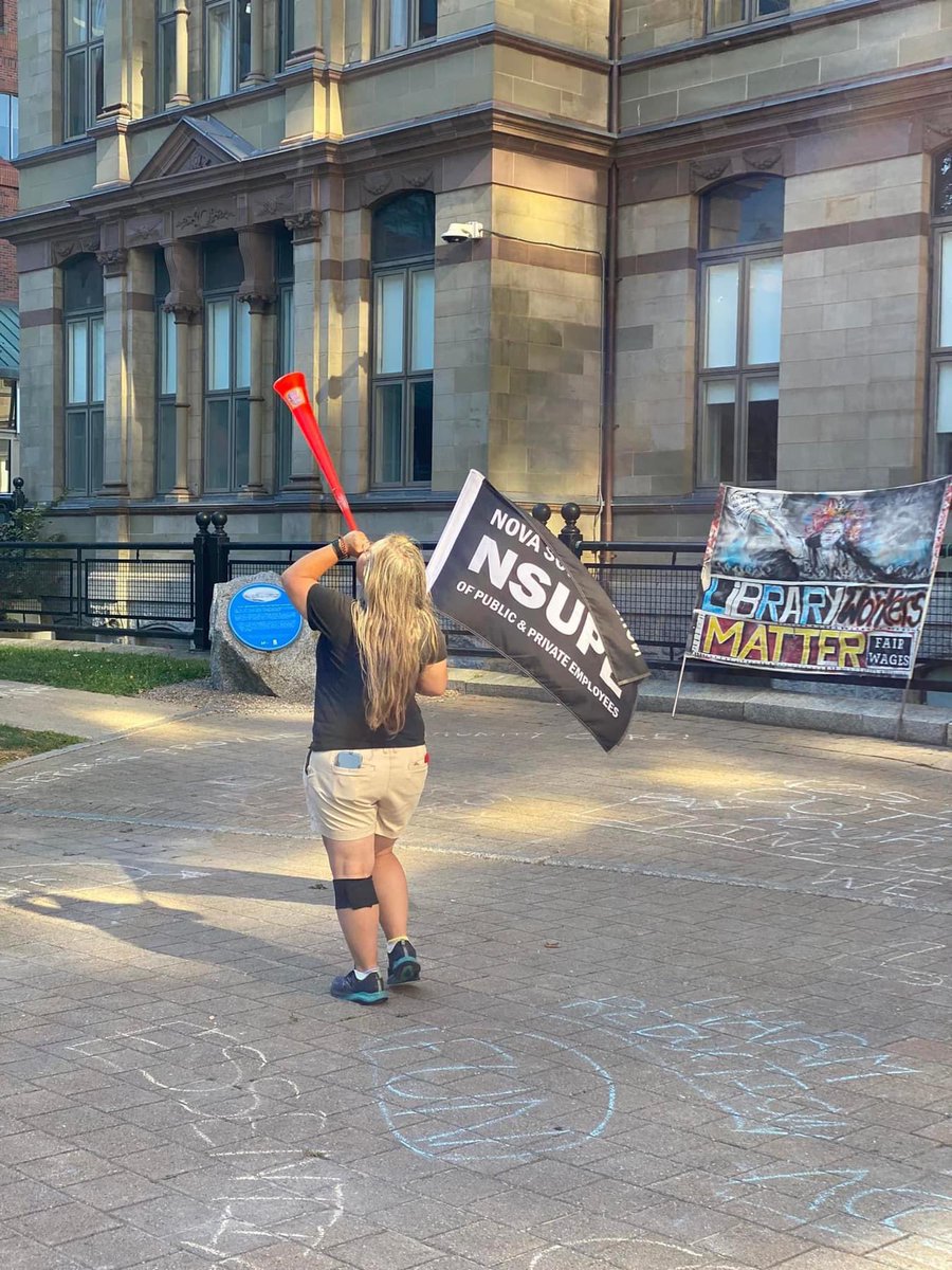 LilOldAl's tweet photo. I’m artwork now! #HfxLibStrike #AngryAlison https://t.co/5kIksz8Kdu