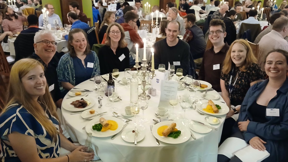 QuinnGroupUCD's tweet image. Had a fantastic time at the LSF
@CLF_STFC user meeting in St. Hilda's College Oxford. Well done @ClaraZehe, @dan_graczyk & Eleanor Windle @ucdchemistry on their fab poster presentations & huge congratulations to Daniel on winning the best student poster prize. 🥳📷.