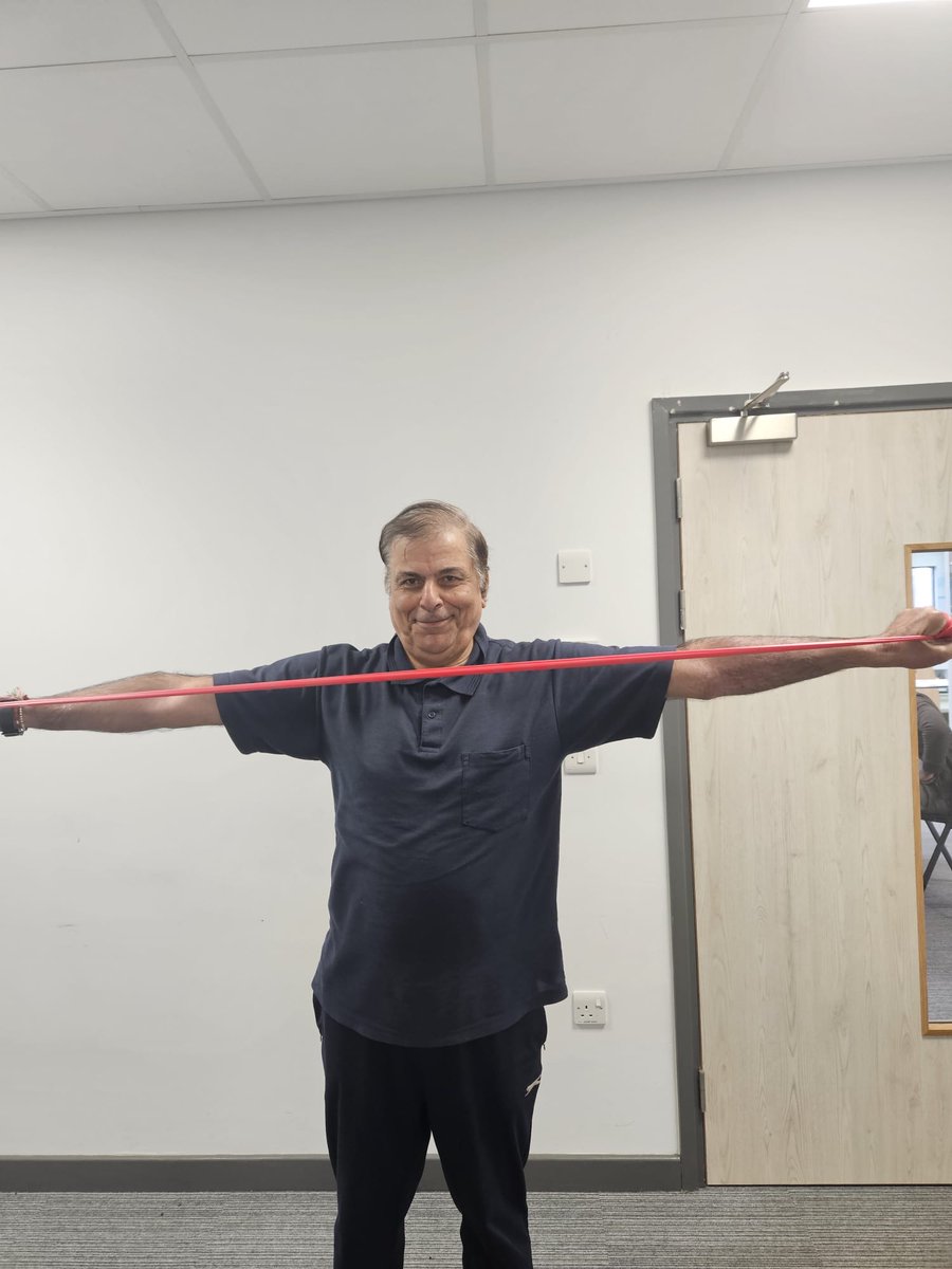 YHBolton's tweet photo. Our ever smiling Kantilal enjoying his exercises that are specifically tailored for him in one of our group weight management sessions this week!

"I enjoyed doing the exercises and stretching the body. I enjoyed the health course very much" 

Call 01204 20 50 90 today! https://t.co/Up4OIPbNPW