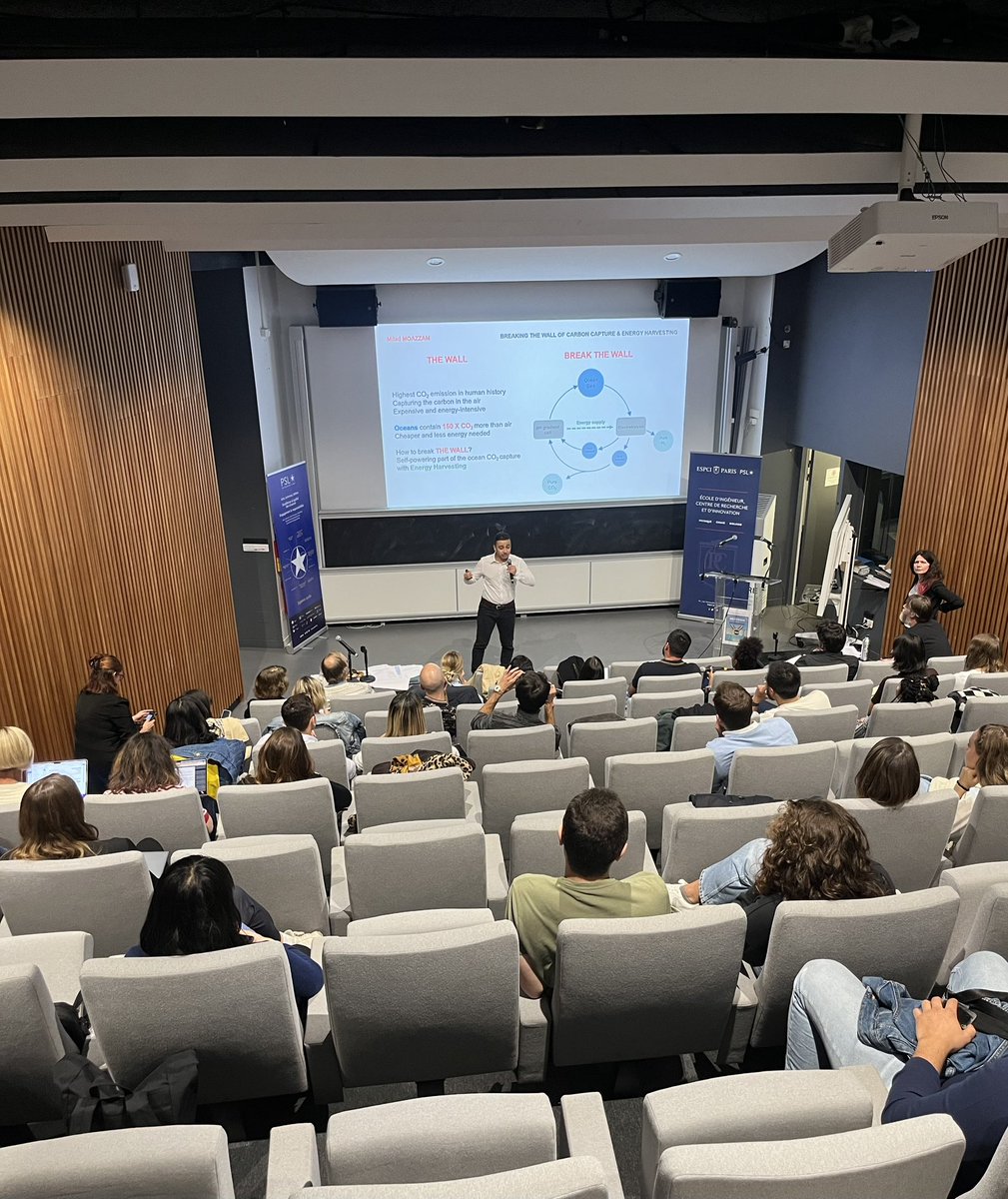 MC Lemardeley (@mclemardeley) on Twitter photo L’<a href="/ESPCI_Paris/">ESPCI Paris - PSL</a> accueille la compétition @FallingWallsLab⚗️
Doctorants, jeunes chercheurs et étudiants ont 3 minutes pour présenter leur idée qui fera avancer la science et la société.
Bravo à tous pour votre participation et vos propositions innovantes, voire surprenantes💡 L’<a href="/ESPCI_Paris/">ESPCI Paris - PSL</a> accueille la compétition @FallingWallsLab⚗️
Doctorants, jeunes chercheurs et étudiants ont 3 minutes pour présenter leur idée qui fera avancer la science et la société.
Bravo Ă tous pour votre participation et vos propositions innovantes, voire surprenantesđź’ˇ