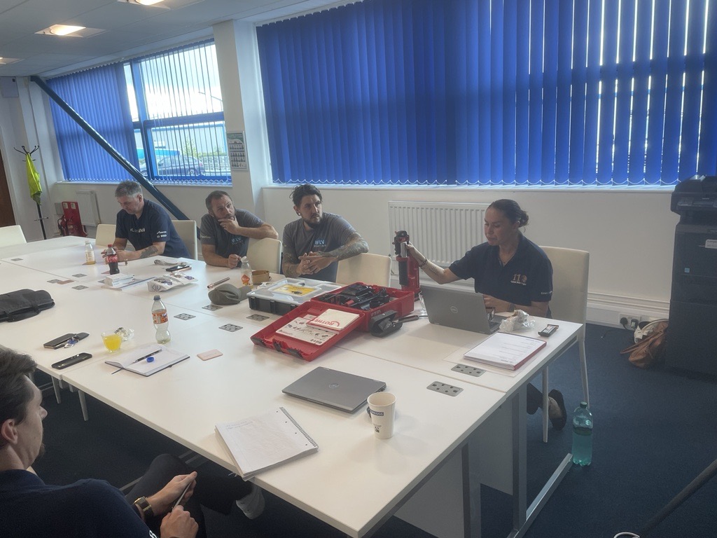 Conex Bänninger (@conexbanninger) on Twitter photo Last week we had the pleasure of hosting <a href="/wlvheating/">WLV Heating Ltd</a> at our HQ 😁 where we discussed the advantages of >B< Press and why the initial cost soon turns into savings! 👌🏼
They left fully converted and ready to #investinpress 🦾
#investinpress #BPress #ConexBanninger #training Last week we had the pleasure of hosting <a href="/wlvheating/">WLV Heating Ltd</a> at our HQ 😁 where we discussed the advantages of >B< Press and why the initial cost soon turns into savings! 👌🏼
They left fully converted and ready to #investinpress 🦾
#investinpress #BPress #ConexBanninger #training
