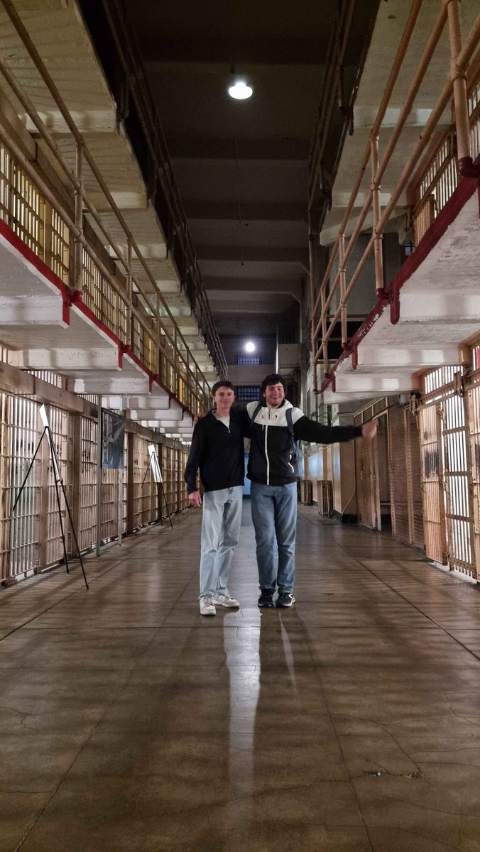 🚨 My Prison developers in #Alcatraz 

#ROBLOX #RobloxDev