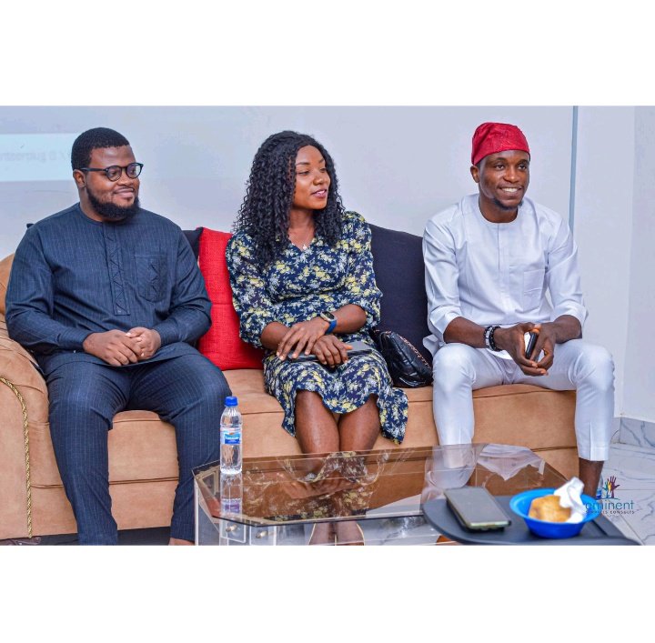 volunteerplug's tweet photo. #throwbackthursday
Our first-ever physical event in Abuja
Relive the magic of our Finance segment, moderated by incredible people
Catch up on the enlightening discussions
Follow us for more
Photo credit: @sichi_media
#ESCAT4
#MindxFinance
#SocialImpact
#thevolunteerplug https://t.co/VwcjsEgPdt