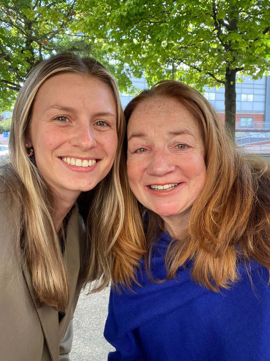 Sophie Elder (@sopheld94) on Twitter photo Lovely catch up with <a href="/CaineMaxine/">Maxine Caine</a> tonight, cup filled back up 💓 wishing you all the best for the positiviTEA conference tomorrow you will smash it 👏🏼#twittereps Lovely catch up with <a href="/CaineMaxine/">Maxine Caine</a> tonight, cup filled back up 💓 wishing you all the best for the positiviTEA conference tomorrow you will smash it 👏🏼#twittereps