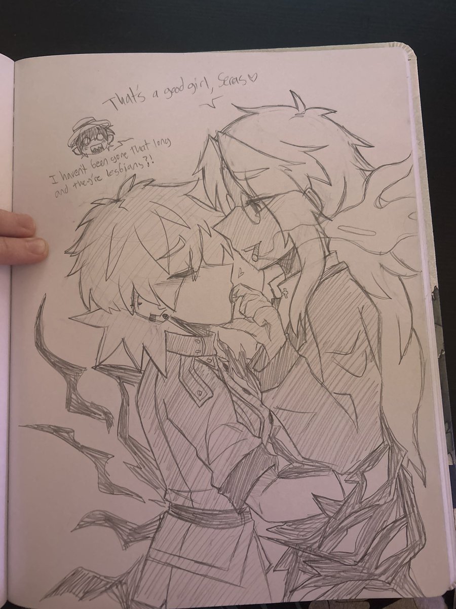 apricotsapling's tweet photo. guys should i digitalise this 😊 #hellsing #hellsingultimate #serasvictoria #integrahellsing #sertegra #yuri #art https://t.co/YaM3ARkSLE