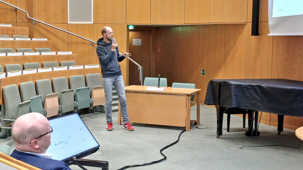 LehrstuhlEMV's tweet photo. Gerade mal angefangen ist unser diesjähriges #EMVBootCamp des German Chapter der @IEEE_EMCS auch schon wieder vorbei. Am heutigen zweiten Tag gab es im Hörsaal des @DKFZ einen Einblick in die #EMVU, Sicherheit in der #Magnetresonanztomographie und die Entstörung von DC-Wandlern. https://t.co/MNxRXDyoek