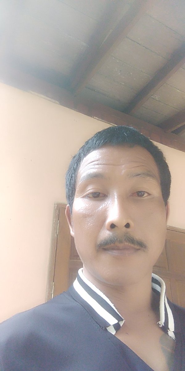 YuthrnkrTrat39's tweet photo. ...น่านิ่งๆระวังเจ็บจิ๋ม.นะคับ https://t.co/y7XYf2n5lI