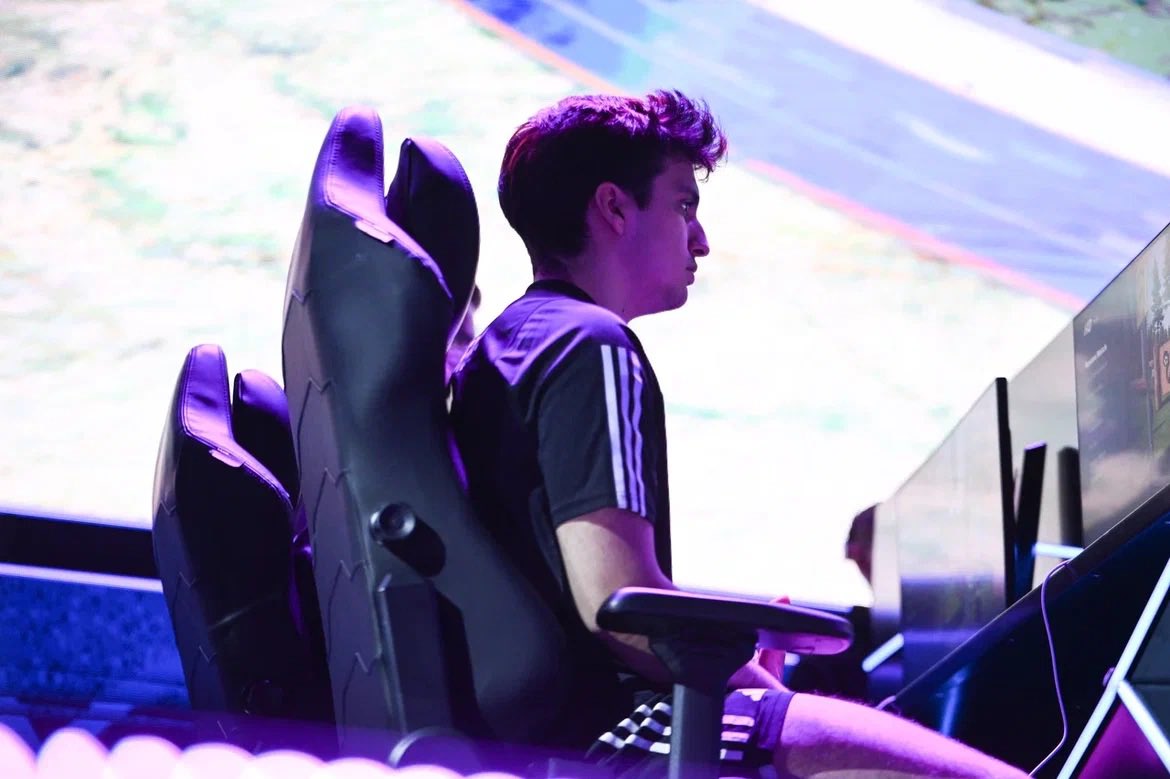 LFT

<a href="/bjkesports/">Beşiktaş Esports</a> ile olan sözleşmem sona erdi. Önümüzdeki sezon için görüşmelere açığım.

📩 mrazinyan@gmail.com