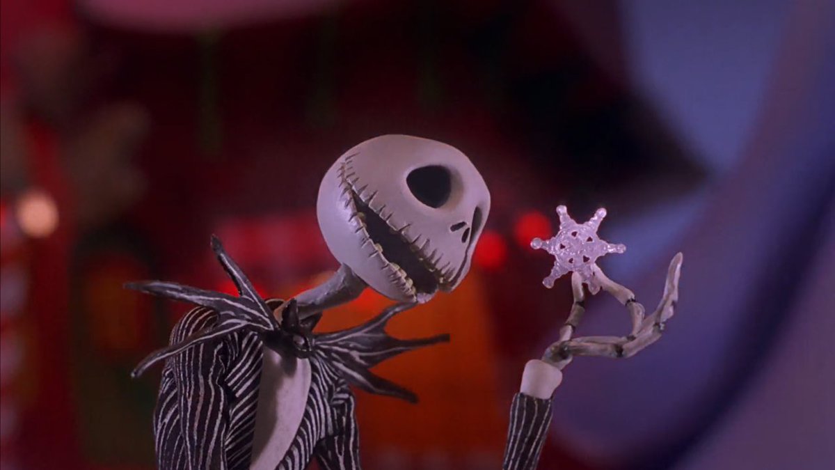 DiscussingFilm's tweet image. Henry Selick’s ‘THE NIGHTMARE BEFORE CHRISTMAS’ is returning to theaters on October 11 for the Halloween season.