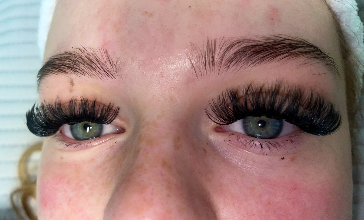 Amazing work from Darcy today providing the most perfect lashes on one of our pupils 🧖🏻‍♀️💄
