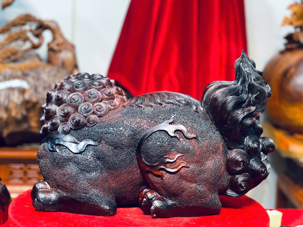 Tác phẩm nghê xù gỗ trắc

#woods #art #carving #woodcarvingart #woodcarving #woodart #carvingart #woodworking #tượngtrungquốc #tượnggỗnghệthuật #tượnggỗđiêukhắc #tượnggỗphongthuỷ #tượngphật
#Gotrac