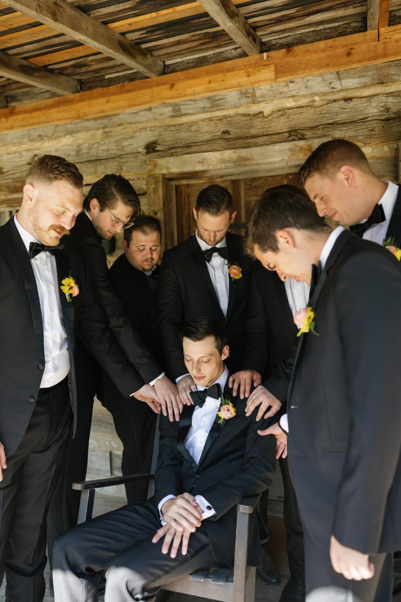 ContigoRanchFBG's tweet photo. special moments between friends 💕 #WeddingMemories #FriendsForever #BridalParty #WeddingVibes #WeddingDayFun #BestiesForTheResties #LoveAndLaughter #WeddingCelebration #ContigoRanchFredericksburg https://t.co/EROHQdCQTa