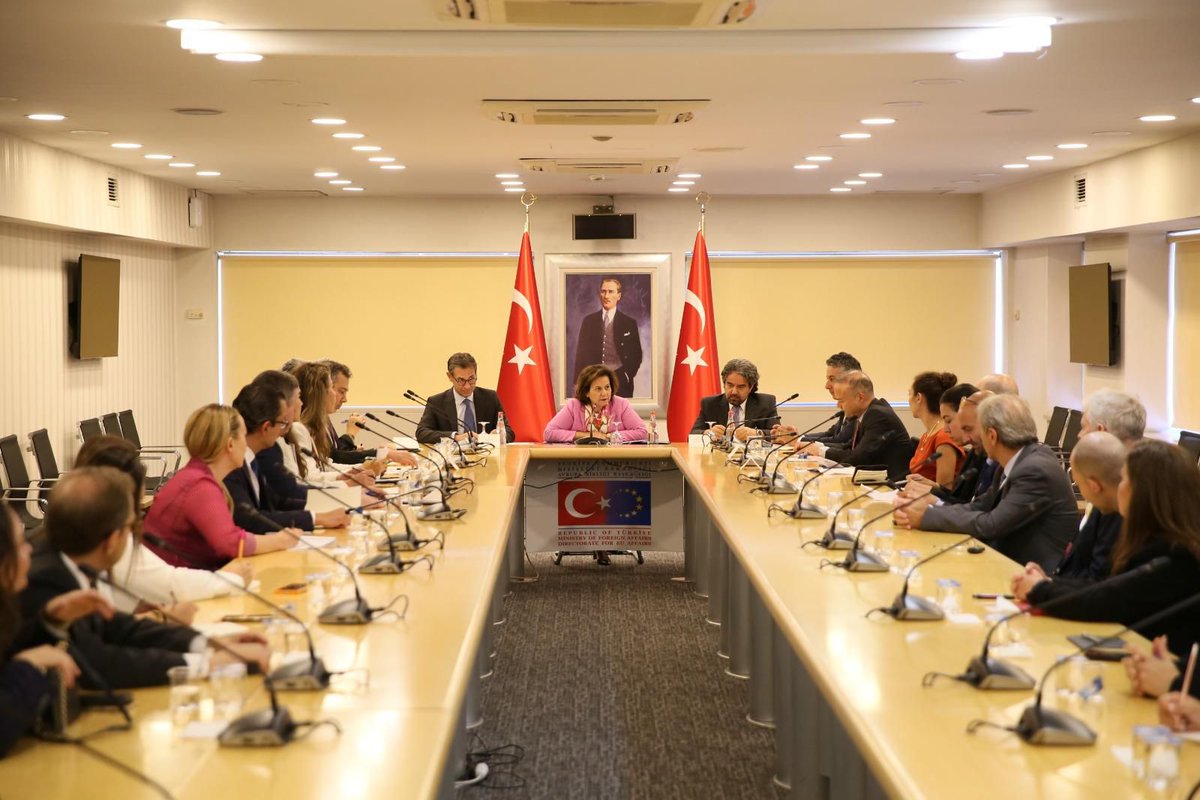 Deputy Minister Ambassador Berris Ekinci met with the U.S. Chamber of Commerce's Business Delegation.