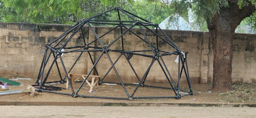 MBelloYahaya's tweet photo. Dome seat, and Dome skeleton of Itas community construction completed.

#CommunityNetworks
#Digitalinclution 

@ICTAdvocates 
@YZYau 
@HelloWorld_Org 
@APC_News
@Zainab_SUM 
@HariraWakili 
@udandari https://t.co/SlBSiEIyjY
