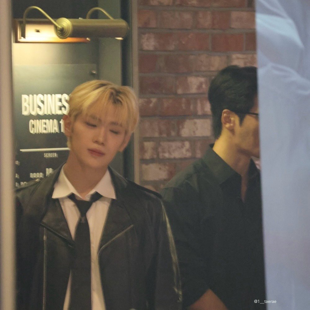 초바비 tweet media