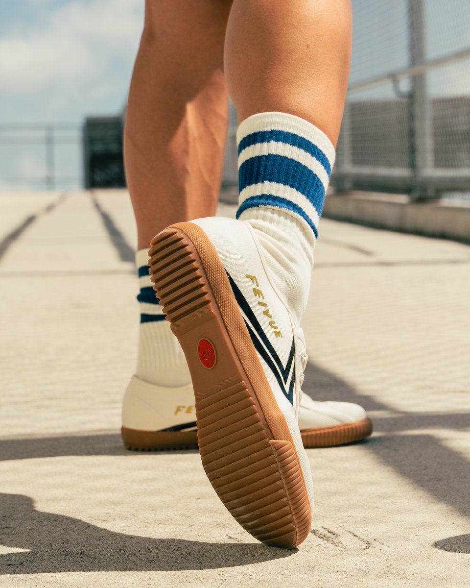 The wear with anything sneaker 💯 Experience the comfort you love with the look you need.  Up to size 14: bit.ly/FeiyueNewRelea…

#feiyue #casual #ootd #newrelease