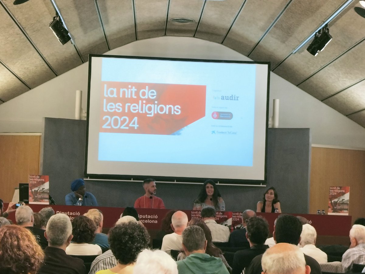 AOrtegaRamon's tweet photo. 'Temps, festivitats i creences'. Avui a la taula inaugural de la 9 #nitdelesreligions 

@ObsPluReligioso 
@JuntsR 
@olreligiosa 
@RJournalists 
@llibreligiosa https://t.co/0Ed2WKinRE