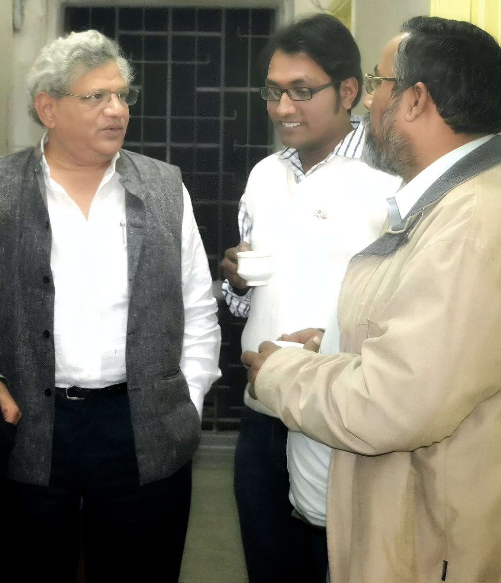 ajoydasgupta's tweet photo. Adieu, Comrade @SitaramYechury ! Red salute✊🏾 https://t.co/D4InGJy1BL