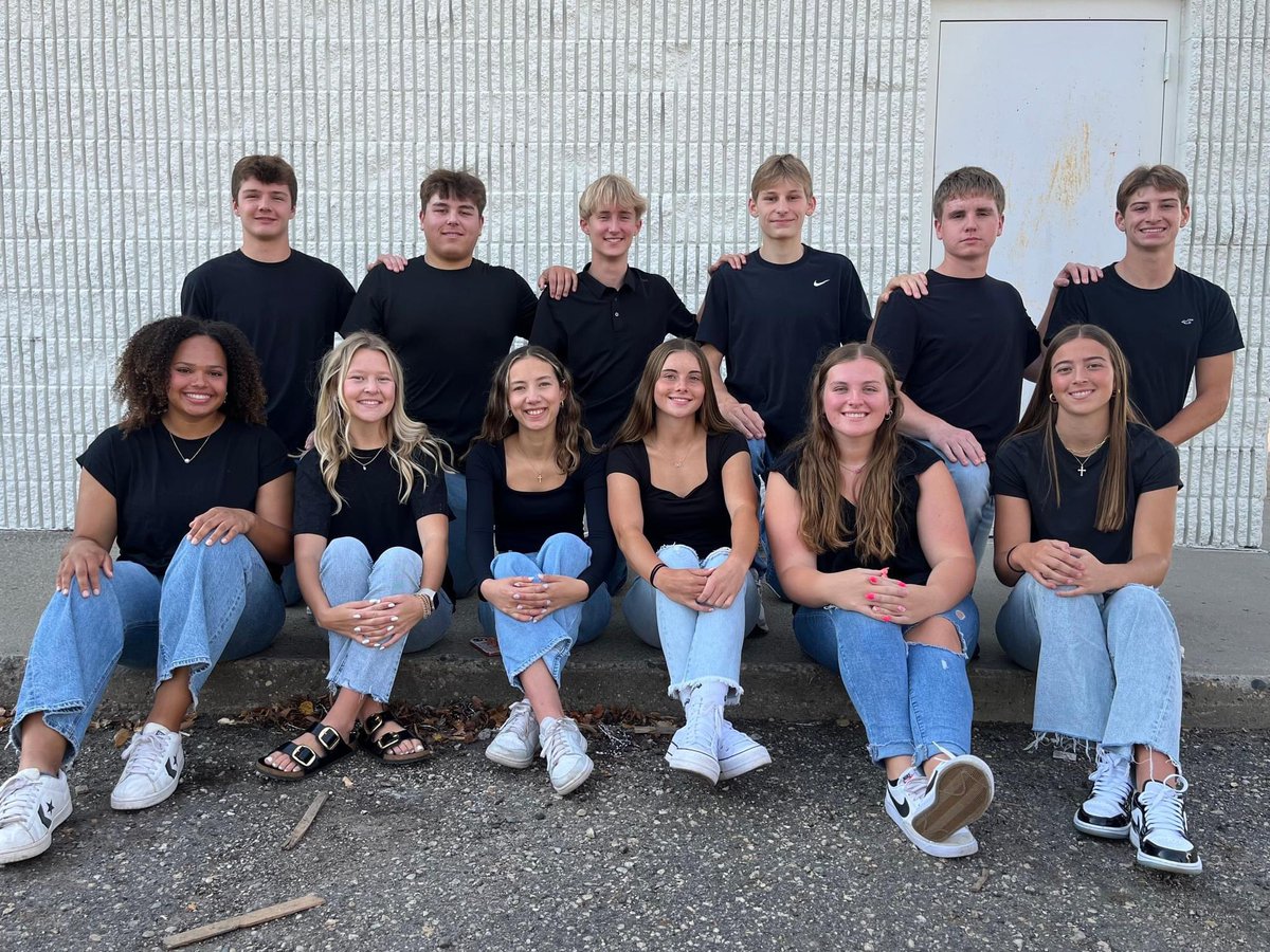 Wahpthrows's tweet photo. 2024-25 Wahpeton High School Homecoming Court 🐾👑💜
Back Row:  Jackson DeVries, Elijah Kappes, Carson Hinsverk, Bjorn Kubela, Aiden Bohn &amp; Treyton Mauch.
Front Row:  Scout Woods, Maci Miller, Grace Schroeder, Olivia Hansen, Olivia Nelson &amp; Halle Miller. https://t.co/lrZeBIcGIr