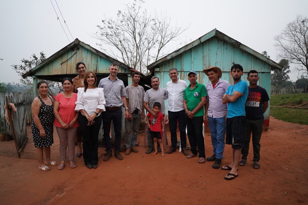 GabSocialPy's tweet photo. #AltoVerá
🔺En el marco del #SistemaDeProtecciónSocial impulsado por el Gobierno Nacional, en el distrito; el Director Ejecutivo de la #UTGS, Héctor Cárdenas y referentes de la @ANDEOficial, realizaron seguimiento a las acciones de respuesta concreta a las necesidades https://t.co/ZYDSnOAn3A