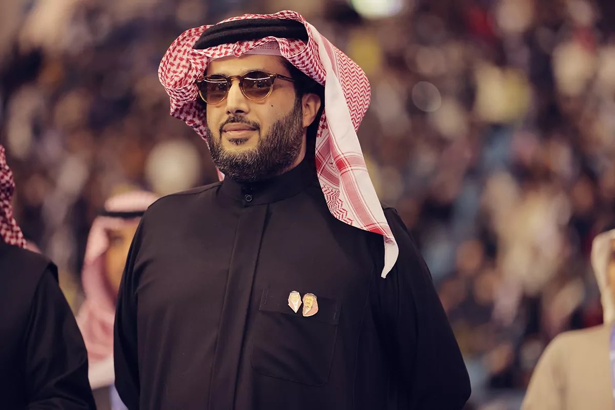faisal_rakan_'s tweet photo. الله يديم عز قيادتنا ويحفظ مولاي الملك وسيدي ولي العهد ولا يعز عليهم 🙏🏻

مرور طائرة موسم الرياض على بعض المناطق ودعمها بفعالية مصاحبة من معالي المستشار أبو ناصر وبساطة الناس وسعادتها اثناء الجوله هذا الشيء يشكر ويحسب لمعاليه وفريق هيئة الترفيه الناس تبي المسؤول اللي يعاملهم كخادم لهالبلد وهو منهم وفيهم ولا فيه اي حواجز بينهم بإختصار #تركي_ال_الشيخ مسؤول وخادم لوطنه قول وفعل واللي قاعد  يصير من محبة وردود فعل من الناس اكبر اثبات 🇸🇦