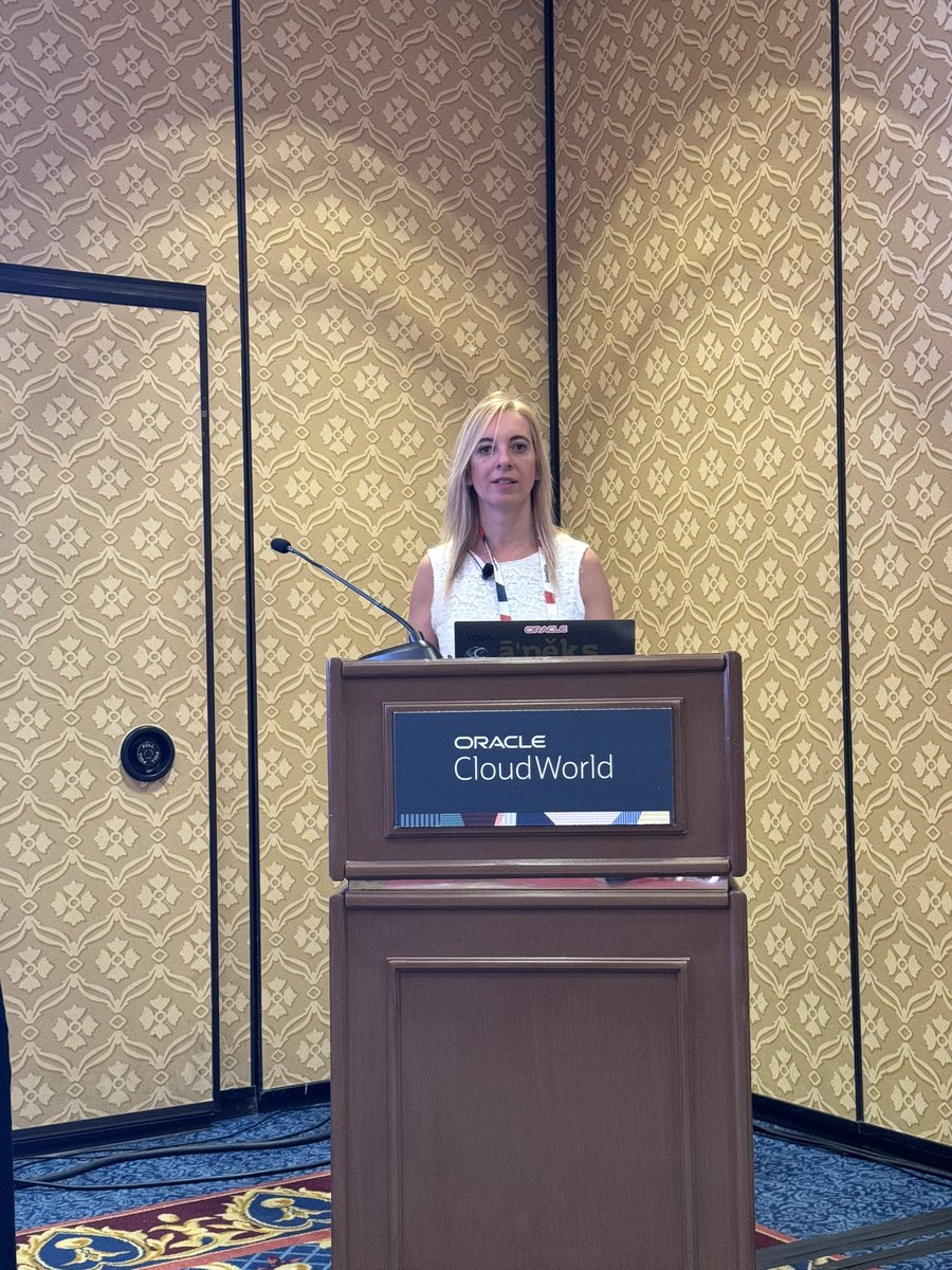 ritan2000's tweet image. Today I’ve had my sesion at Oracle Cloud World about Oracle GoldenGate Free attendees did a lot of questions! Nice audience! Thanks @jen_s_nicholson @oracleace for giving me this opportunity! #OCW  #OCW24 #OracleCloudWorld @aoflima