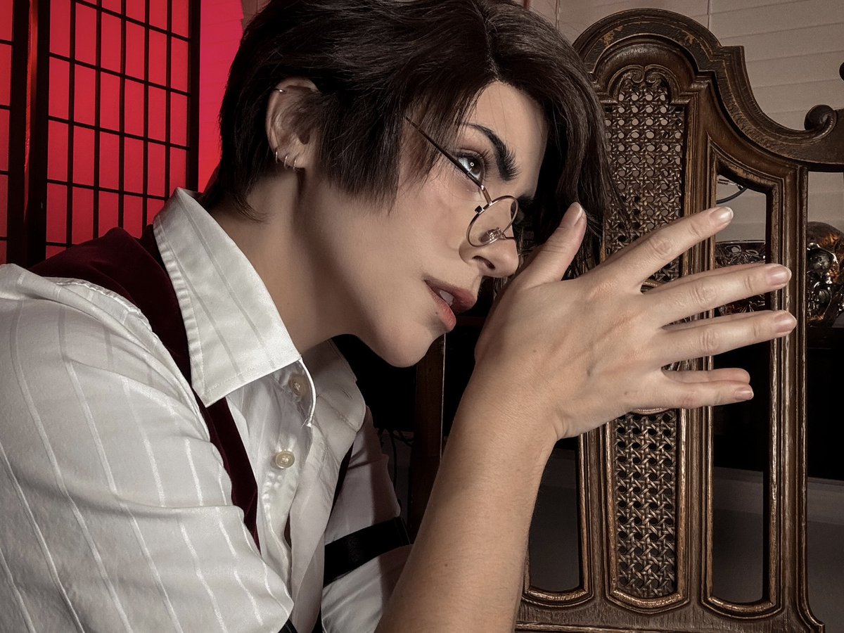 AKrCosplay's tweet photo. Human Alastor Vol. 2 https://t.co/n6Ez7NWzJJ