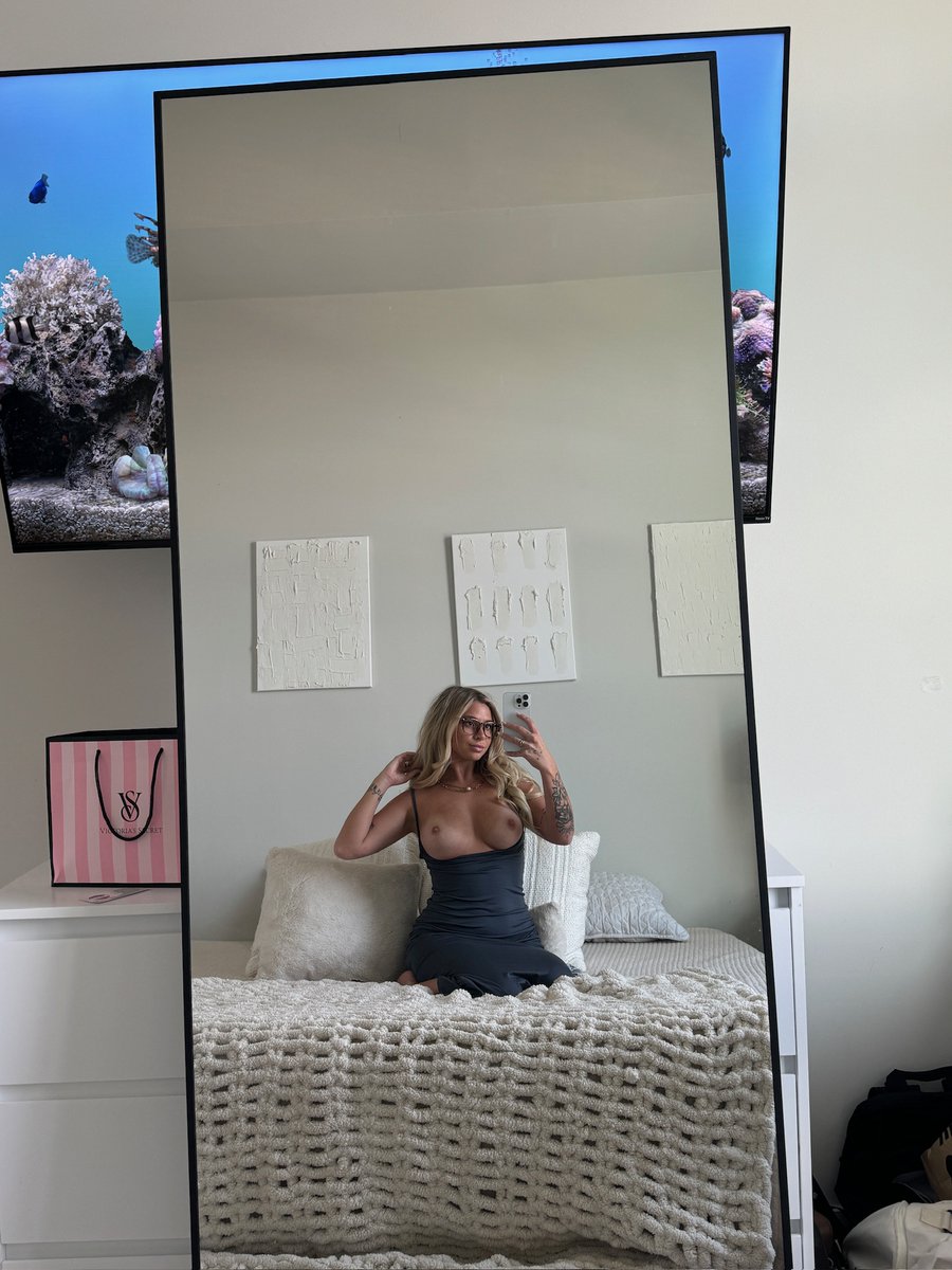 willowclark6969's tweet photo. rate me from 1-10 (serious) https://t.co/FYBpvt5wbr