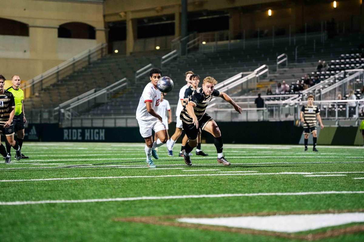 Cal Poly Men’s Soccer shuts out Gonzaga for second straight win dlvr.it/TD9M0K