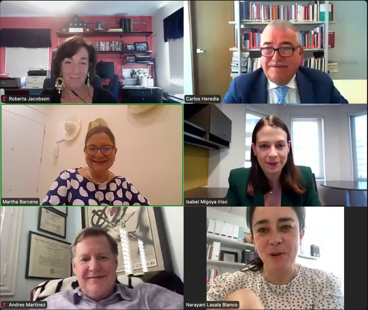 ASU_MX's tweet photo. 👏¡Gracias a todos los que nos acompañaron en nuestro webinar con el @CIDE_MX! 🗣🌐 Fue muy interesante escuchar sus opiniones sobre cómo la migración y la frontera han llegado a dominar las campañas políticas en EE.UU. 🇺🇸🗳 ¡Te esperamos en nuestro próximo evento virtual!💯 https://t.co/qvXS0eK0OY