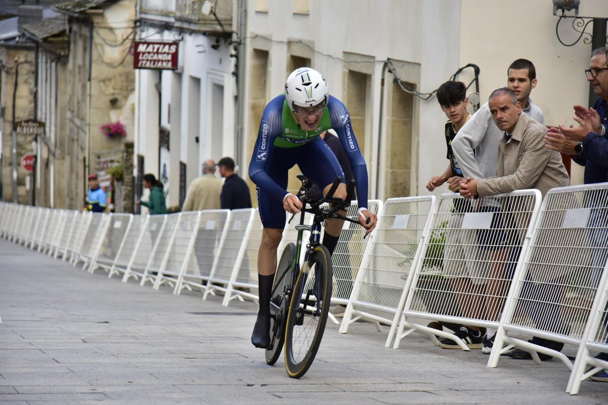 Equipo Cortizo (@ccpadrones) on Twitter photo 📃Xa na web, a crónica da #41🏆.
🚴♂️🥇<a href="/franbennassar99/">FRAN BENNASSAR👉🏻</a> lidera a #VoltaGalicia2024 tralo triunfo na contra o reloxo ⏱️ inaugural de Sarria👇
equipocortizo.com/fran-bennassar… 📃Xa na web, a crónica da #41🏆.
🚴♂️🥇<a href="/franbennassar99/">FRAN BENNASSAR👉🏻</a> lidera a #VoltaGalicia2024 tralo triunfo na contra o reloxo ⏱️ inaugural de Sarria👇
equipocortizo.com/fran-bennassar…