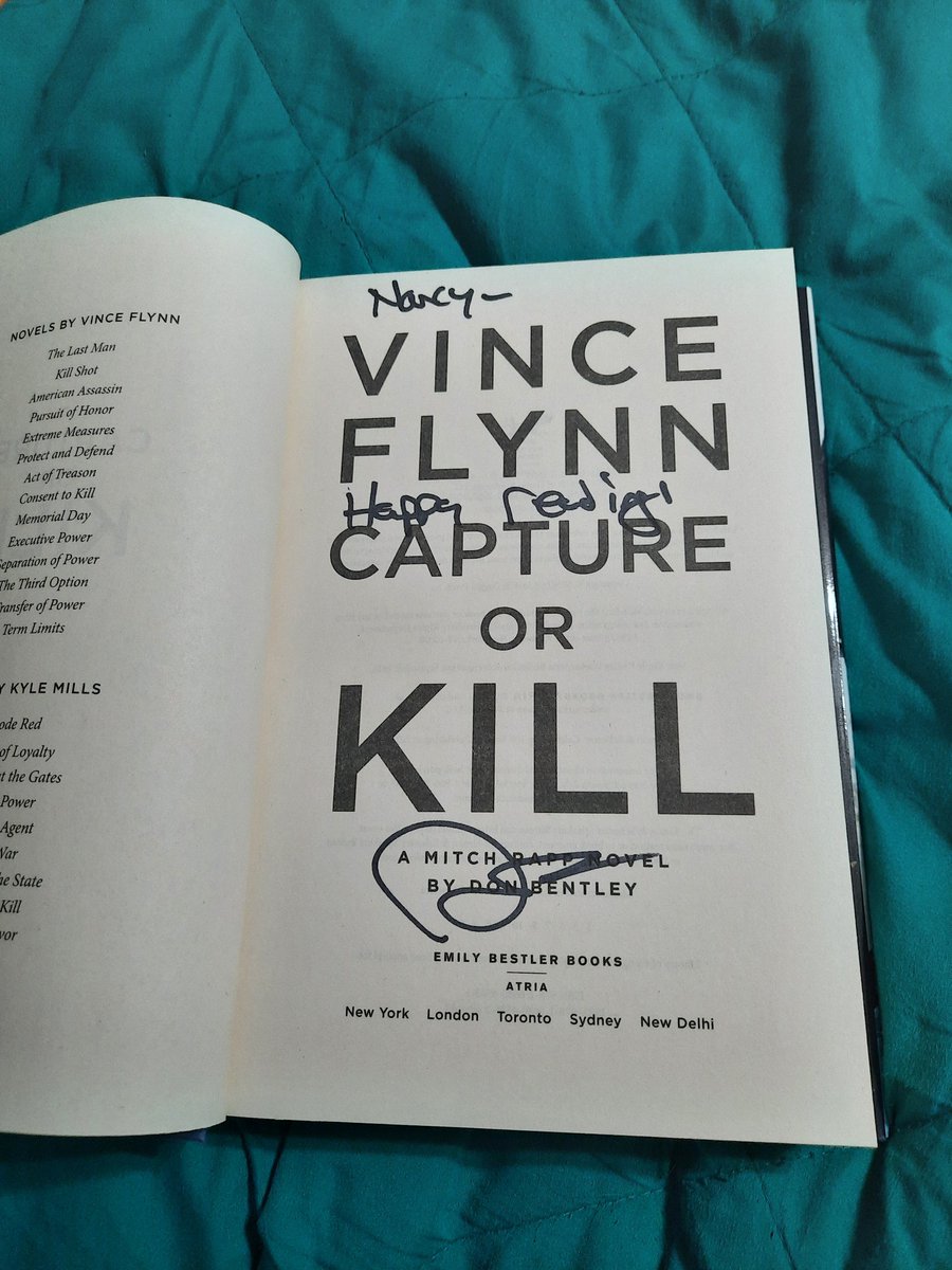 VinceFlynnFans's tweet photo. Are you a Nancy or know one you'd like to give this to?
Looks like whoever wrote the post it didn't write Stacy clear enough. LOL
#CaptureOrKill #MitchRapp @bentleydonb #VinceFlynn
(Haven't decided if first comment or random yet. Depends how many replies.) https://t.co/Ot9sgmonUU