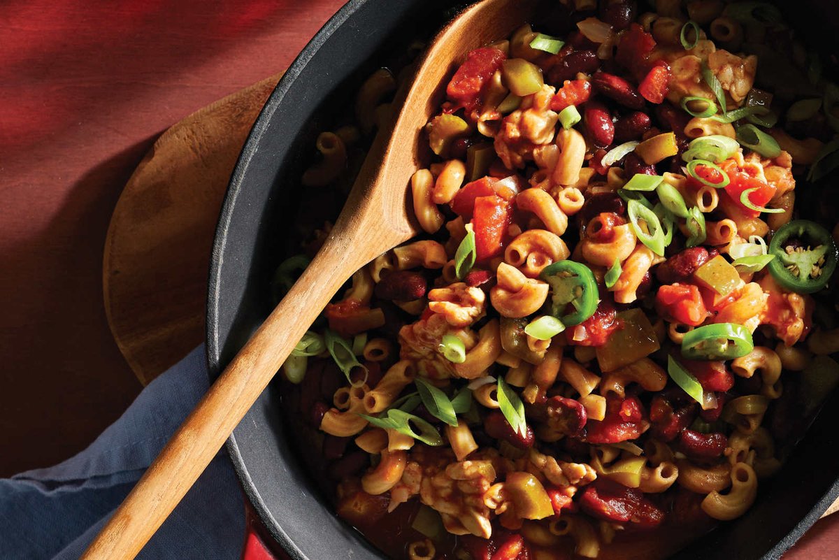 ForksOverKnives's tweet photo. Brand new chili recipe hott off the press: https://t.co/Q9tzEqS1Mn https://t.co/78wCw6Rom7