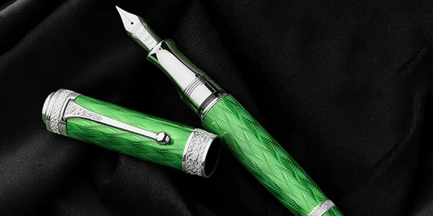 PenChalet's tweet photo. The New Limited Edition Aurora Torino Royale Conte Fountain Pen design celebrates the royalty of Torino with a majestic, elegant design. Order now: https://t.co/6Yp3Xmis5T #FountainPens #LimitedEdition #AuroraPens #AuroraConte #PenChalet #Collectors #PenCollection #Luxury #Pens https://t.co/EKePzfLwQm