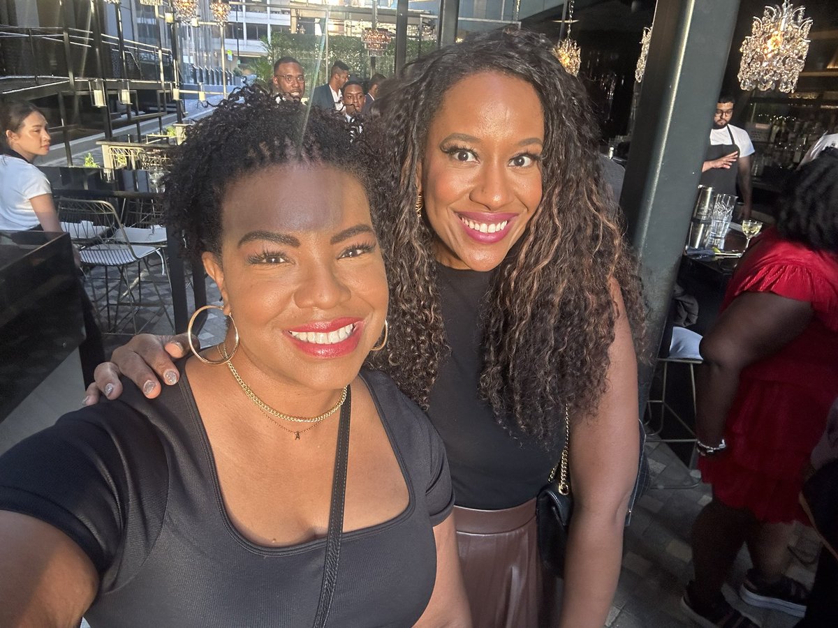 ReignOfApril's tweet photo. Been in town for about 18 seconds and already see a superstar! @ReecieColbert and a fan. #CBCFALC https://t.co/QZff4XaCcg