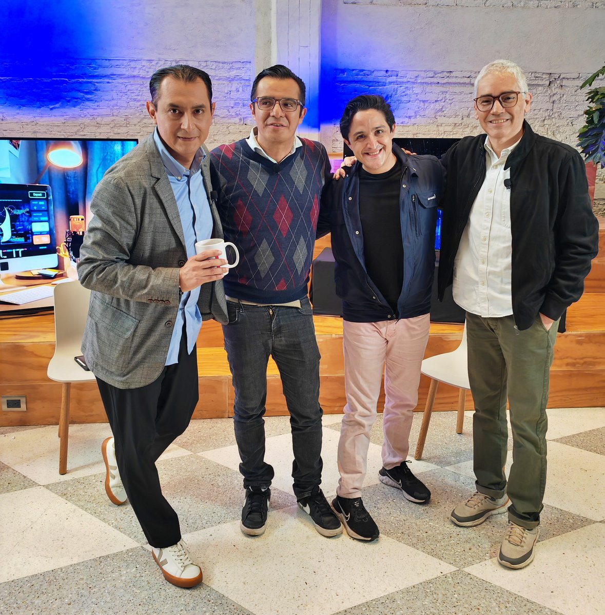 GlobalITMedia's tweet photo. #GlobalITMedia | #Simetrik es una plataforma SaaS que transforma la gestión financiera, empoderando a las empresas con alto volumen de transacciones mediante tecnología No Code, IA y Big Data, nos detalla su CMO Alejandro Villalobos
https://t.co/XavX9UM6ff
@jczampra @El_Campos https://t.co/uIPMXoTh7s
