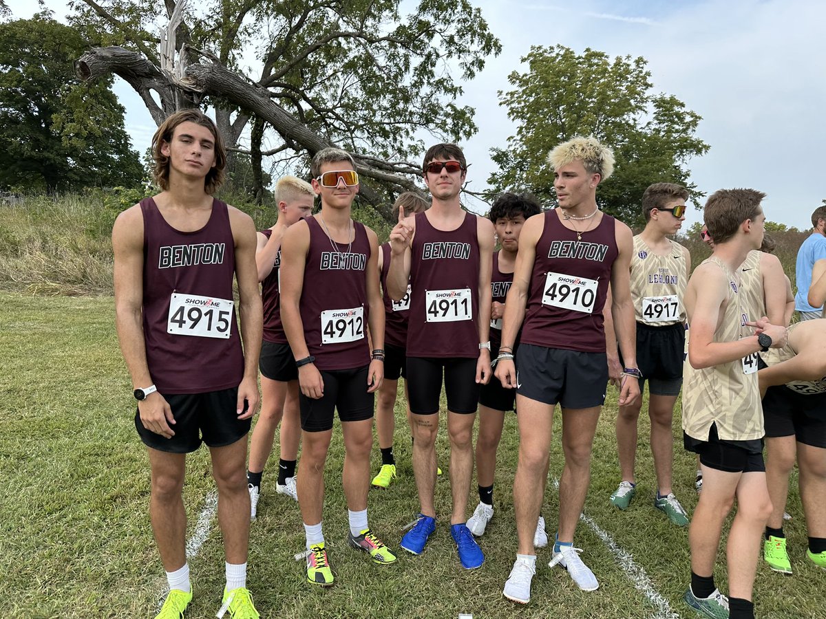 Benton Boys XC does it again! 1st place finish out of 21 teams! Way to go Red Birds!!! <a href="/bentoncardinals/">Benton Cardinals</a> <a href="/BHSSportsMarke3/">BHS_SportsMarketing</a> <a href="/BrettGoodwin20/">Brett Goodwin</a>