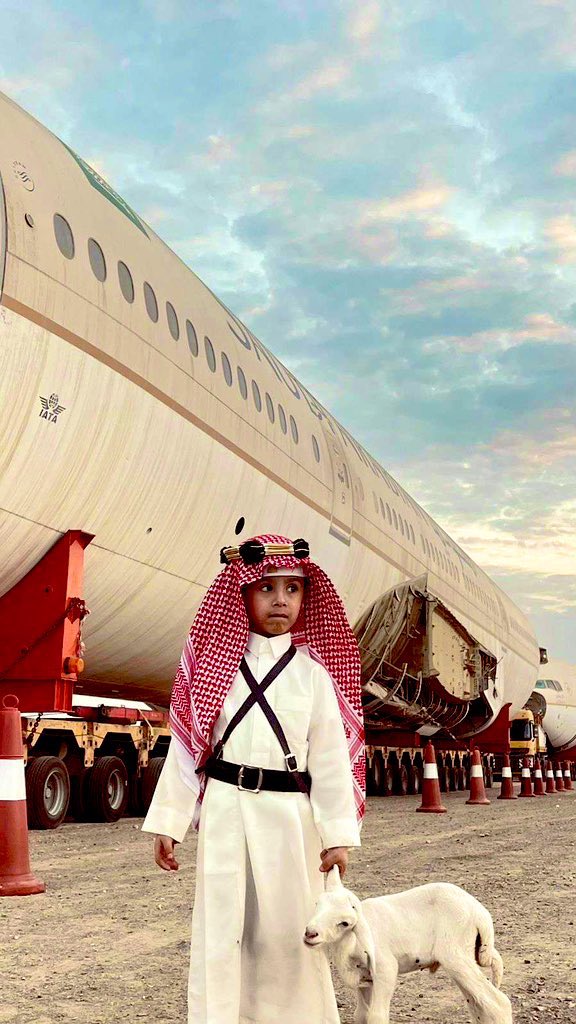 dwadmi9's tweet photo. صور اعجبتني وقلت أشاركها معكم 

@Turki_alalshikh 

#طيارتنا_وين_وصلت 
#طيارات_موسم_الرياض
 #الدوادمي #عفيف https://t.co/0sa6pRdhOi
