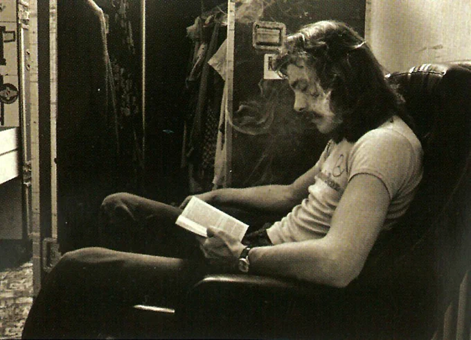 RushHistory2112's tweet photo. Words fail, pictures fail, people fail. What hope, then? Well, great art never fails. And we can always try again - try to do better next time. There is always hope in the spirits of those who do try, in words, pictures, music, and everyday living. - #NeilPeart🎓 https://t.co/94KgDHdjE4