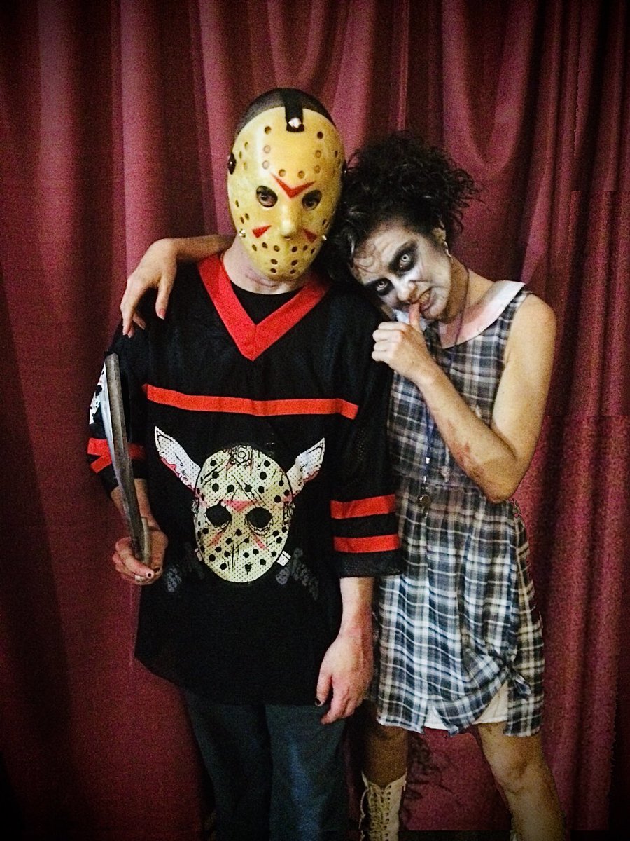 #DonovanStender as Jason the Hockey Mask Killer in Aussie World’s ‘Friday the 13th Fest-Evil’
(pictured with Finn Flynn).

🎭 #Actor #ActorsLife #BTS #AussieWorld 👍🏼 
🔪 #FridayThe13th 🩸 
🎥 DonovanStender.com 🎬