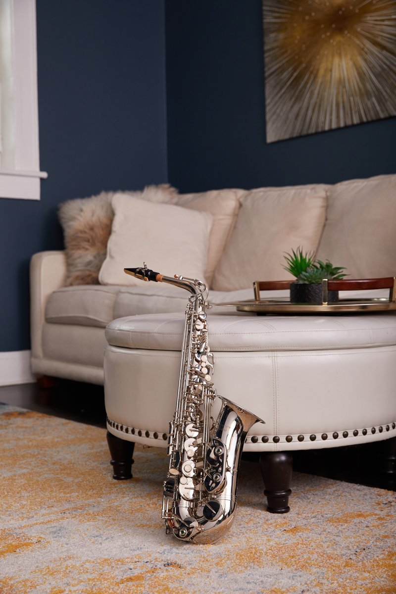 LyxProOfficial's tweet photo. Start your musical journey with confidence! Our beginner saxophones are designed to make learning smooth and fun. 🎷 #BeginnerSaxophone https://t.co/SHvsf96LEV