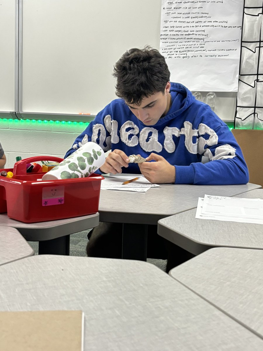 Kaitlin Shurts (@teachshurts) on Twitter photo Ohio River Foundation was teaching our Environmental Science class about mussels and the threats freshwater mussels face. Working on solving our first PBL! #scienceisfun #ihpromise <a href="/IHCampusLife/">Lateef Johnson</a> <a href="/indianhillhs/">Indian Hill High School</a> Ohio River Foundation was teaching our Environmental Science class about mussels and the threats freshwater mussels face. Working on solving our first PBL! #scienceisfun #ihpromise <a href="/IHCampusLife/">Lateef Johnson</a> <a href="/indianhillhs/">Indian Hill High School</a>