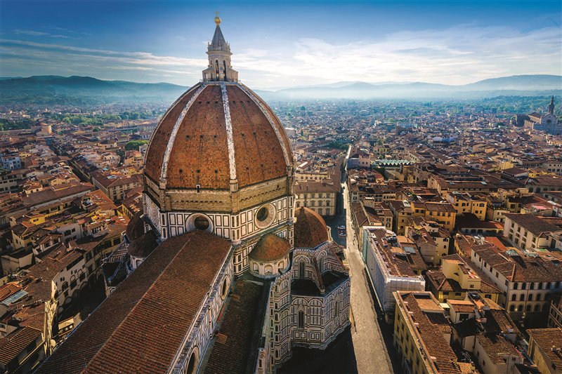 isl1965's tweet photo. No es mal sitio para nacer. En Florencia, a los pies del Duomo y de su cúpula, símbolo de la ciudad y obra cumbre de Brunelleschi. Cuando él nació, la cúpula ya estaba allí...    (sigue) https://t.co/fULMQoIo5h